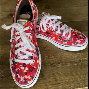 Meds WMN size 8.5 Jump Jack Floral Sneaker